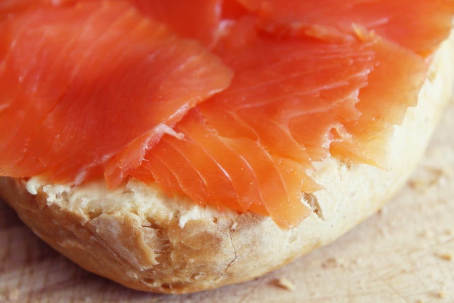 Smoked salmon on bread